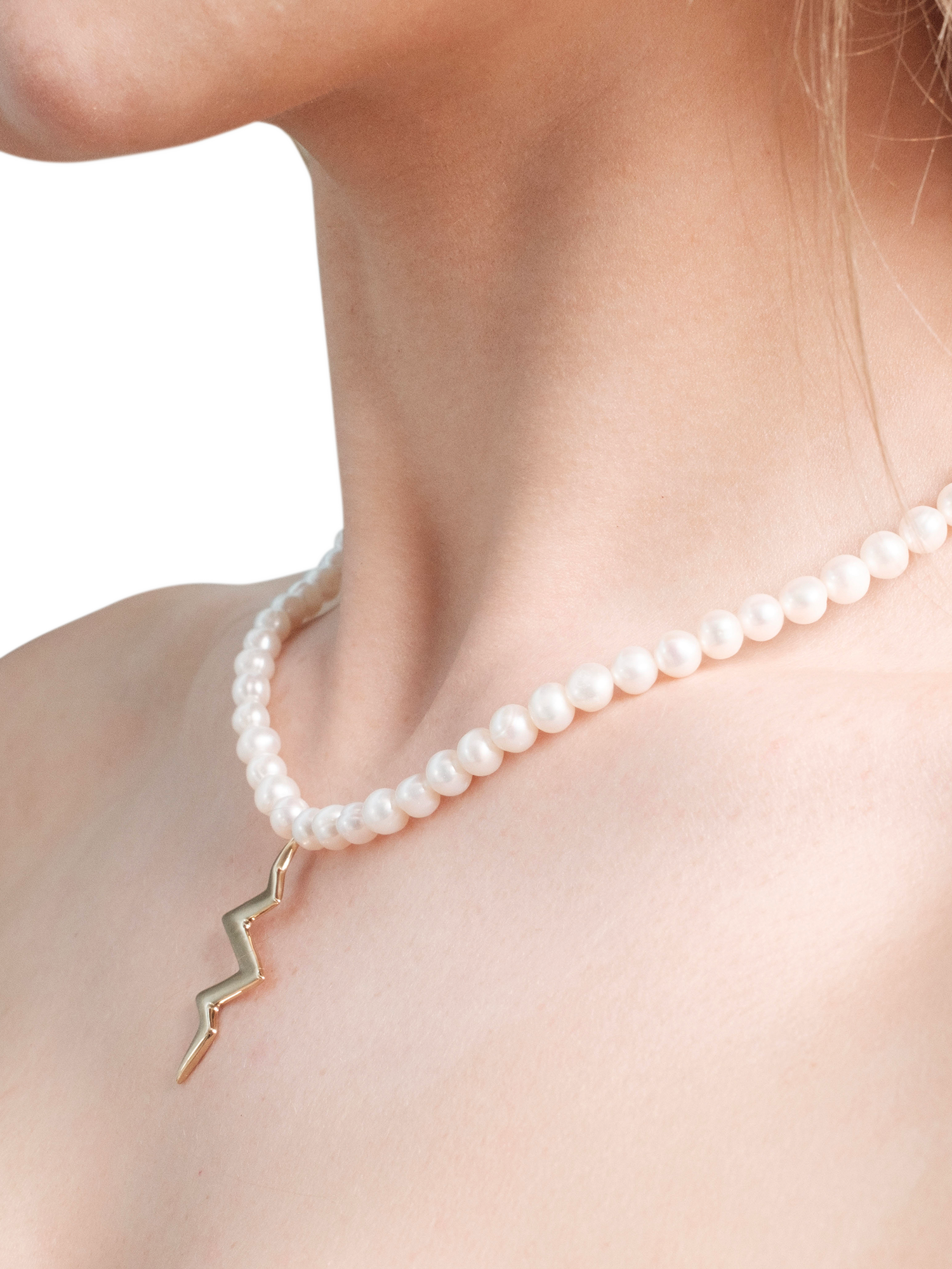 Product image 4 of 4, which shows Toolally x Laura Whitmore Beat Pearl Necklace, Pearl/Gold