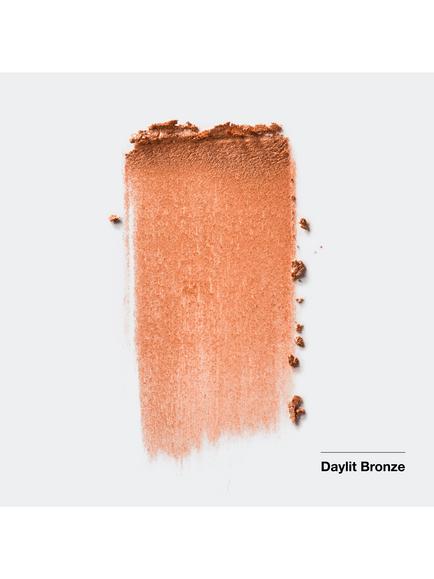 Clinique True Highlight Weightless Illuminator - view 2, Daylit Bronze