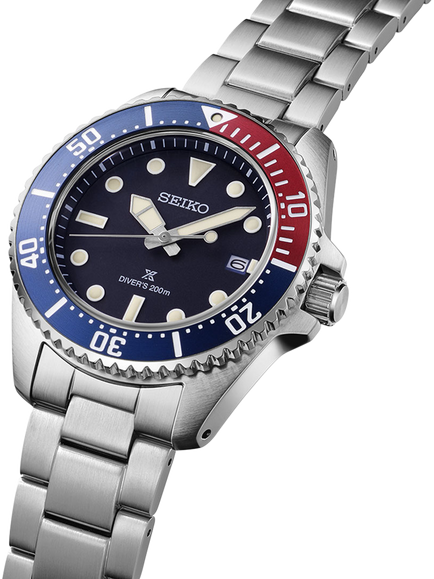 Seiko SNE595P1 Men's Prospex Solar Diver's Date Bracelet Strap Watch - view 2, Silver/Navy