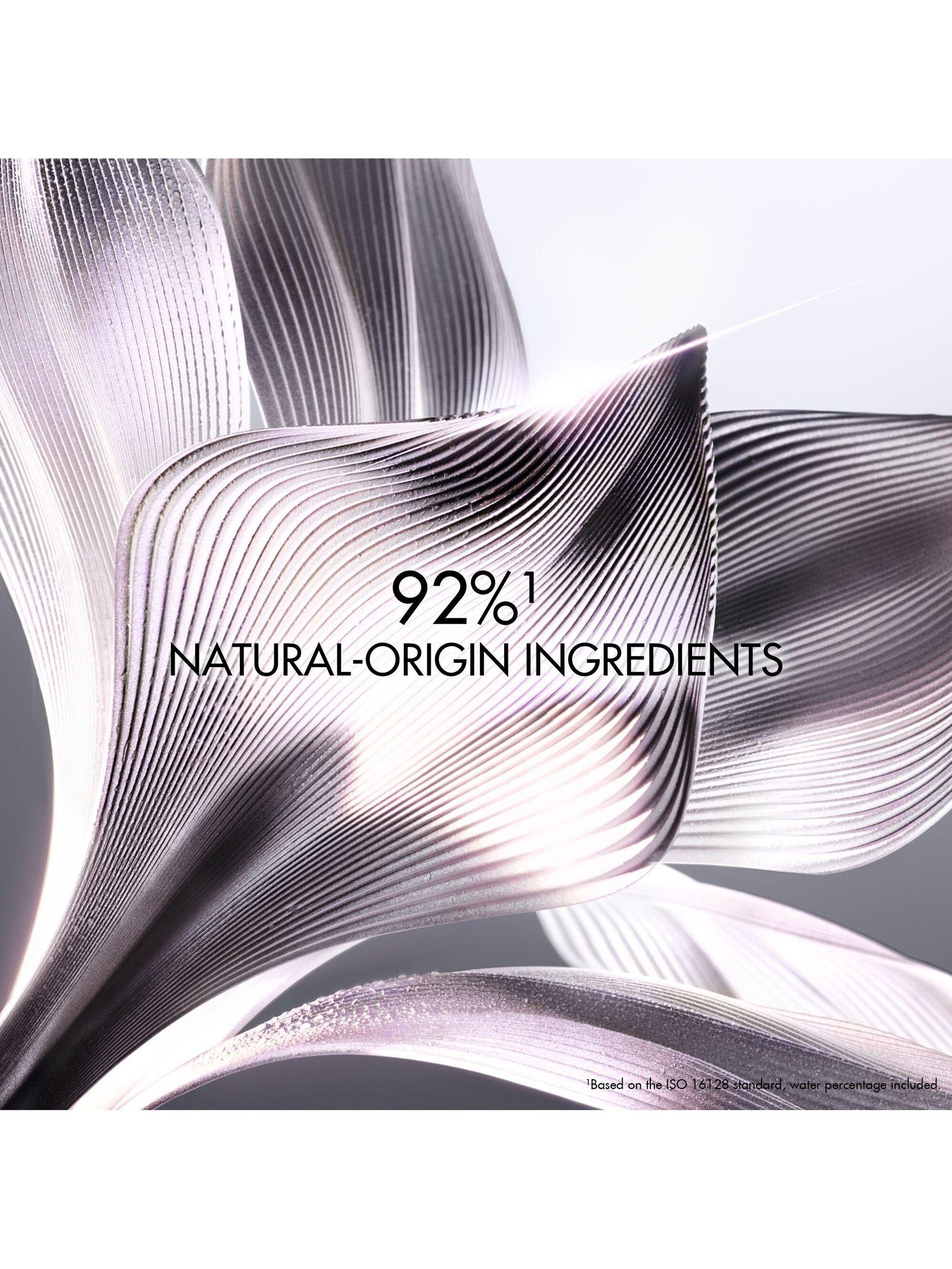 Product image 4 of 7, which shows DIOR Capture Day Cream Ritual Skincare Gift Set