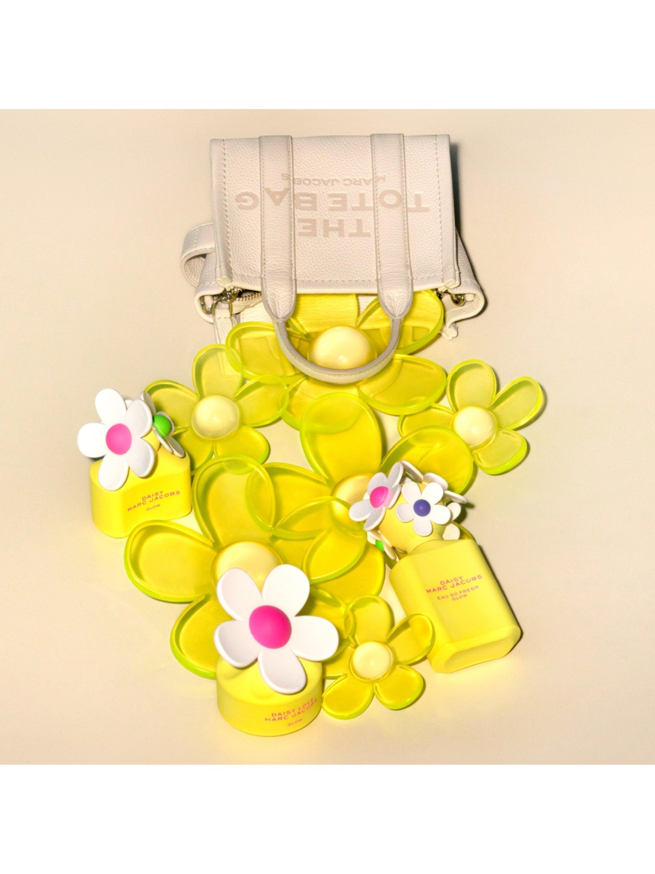 Product image 5 of 6, which shows Marc Jacobs Daisy Eau So Fresh Glow Limited Edition Eau de Toilette, 75ml