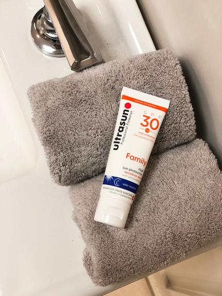 Ultrasun Family SPF 30 Sun Cream, 25ml - view 2, White