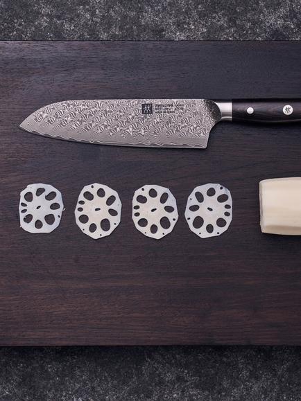 ZWILLING Tanrei Damascus Steel Santoku Knife, 18cm - view 2, Brown