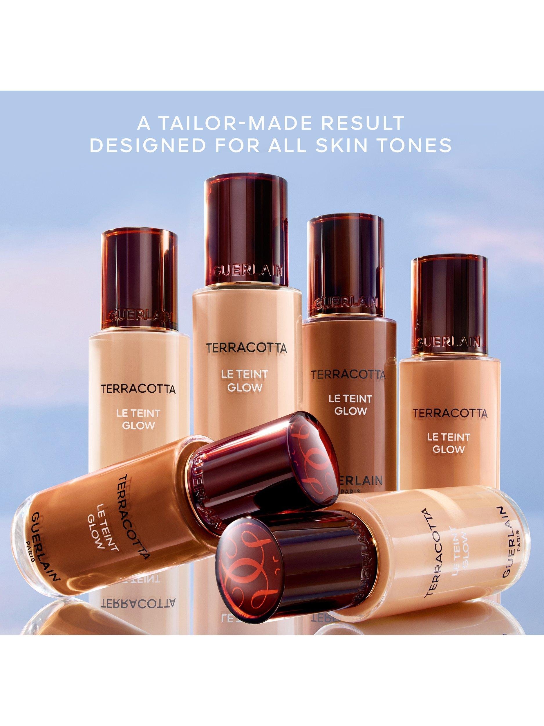 Product image 7 of 10, which shows Guerlain Terracotta Le Teint Glow Healthy Glow Foundation, 5N