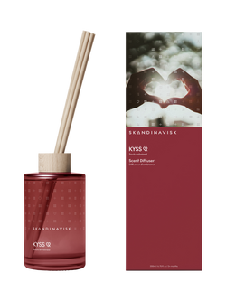 SKANDINAVISK Kyss Reed Diffuser, 200ml, Warm Love Red