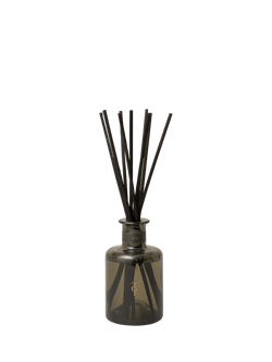 True Grace Manor English Garden Reed Diffuser, 200ml, Black