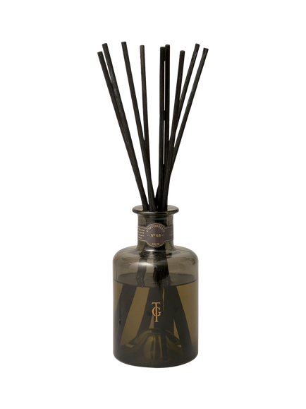 True Grace Manor Portobello Oud Reed Diffuser, 200ml, Black