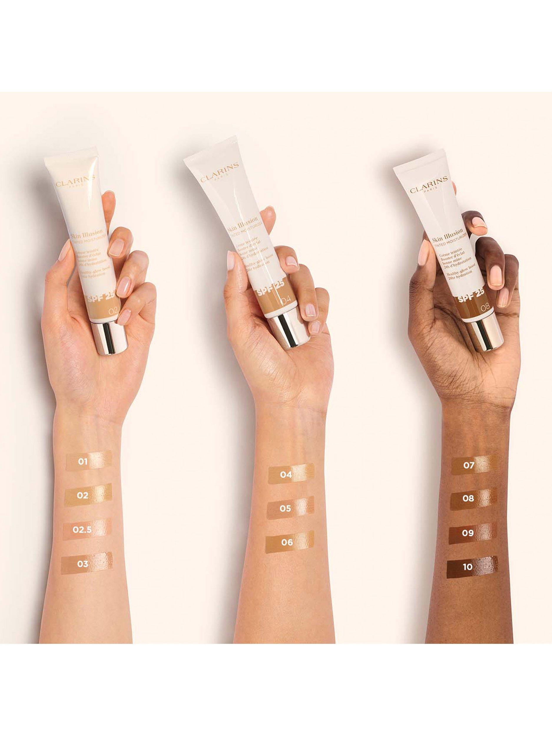 Product image 5 of 5, which shows Clarins Skin Illusion Tinted Moisturiser SPF 25, 09
