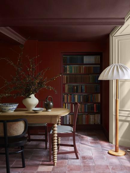 The Little Greene Paint Company Intelligent Matt Emulsion, Strong Pinks - view 2, Arras