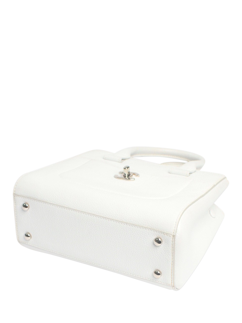 Product image 4 of 9, which shows Pre-loved CHANEL 2017 Neo Executive 2Way Caviar Leather Grab Bag, White