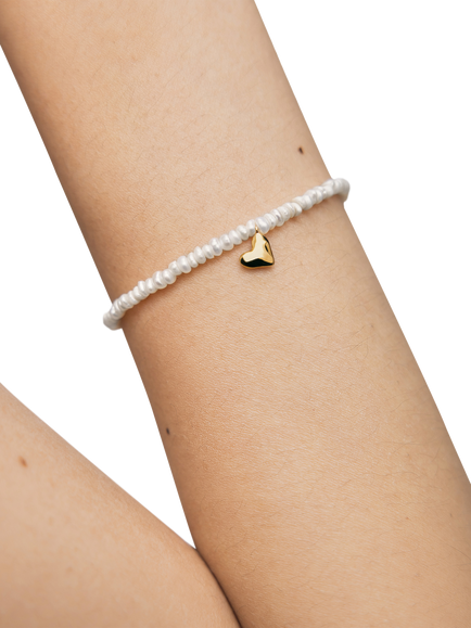 Monica Vinader Mini Heart Pearl Bracelet, Gold - view 2, 