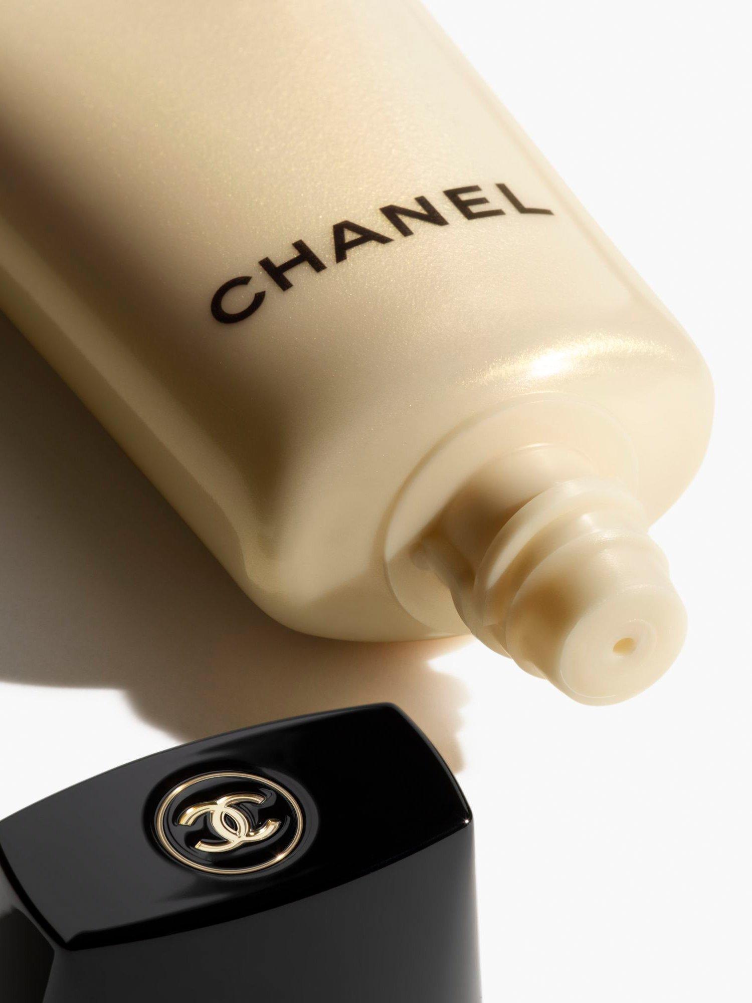CHANEL Sublimage La Protection UV Ultimate Protection: Revives And
