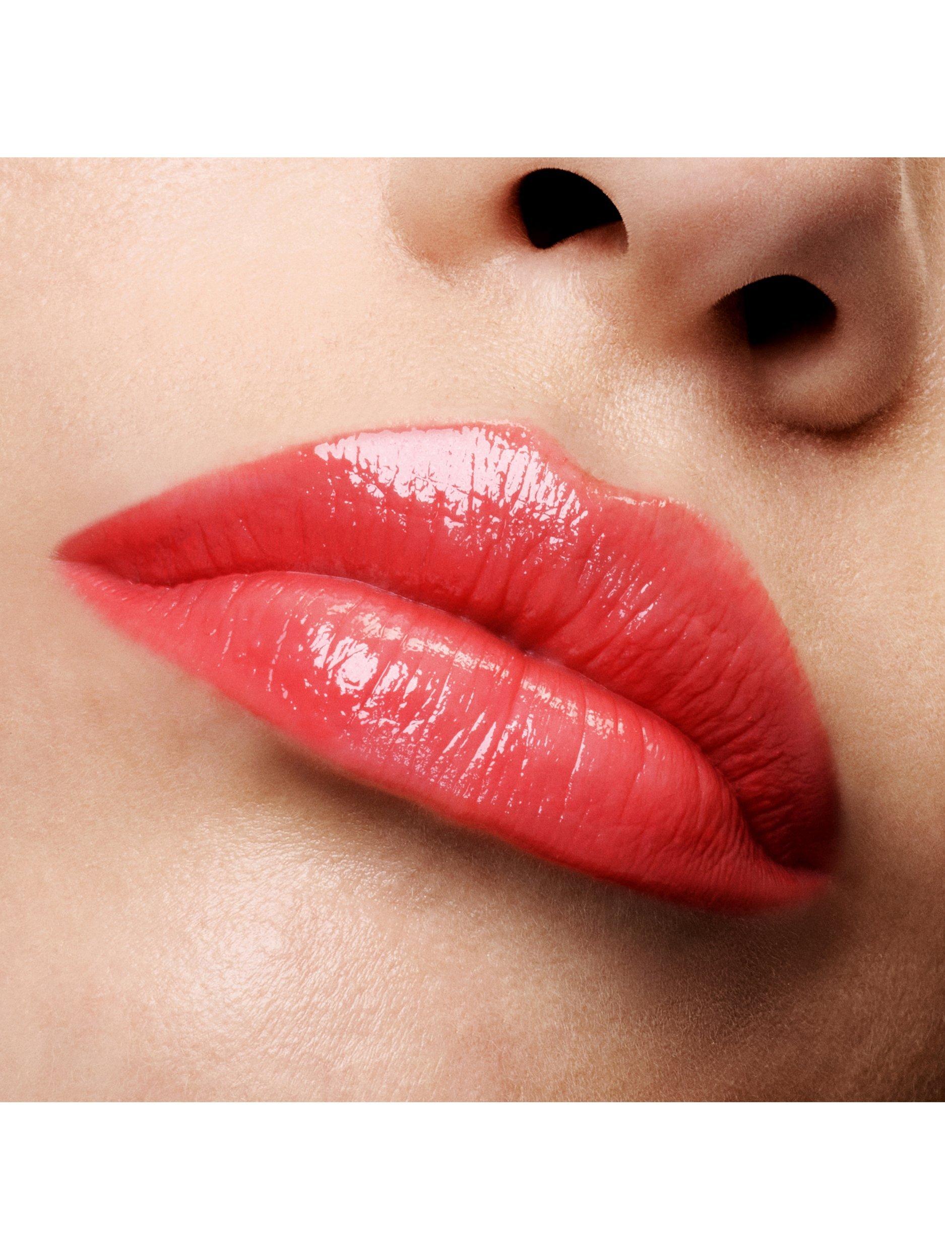 Product image 4 of 6, which shows TOM FORD Soleil Lip Balm, 03 Escapist