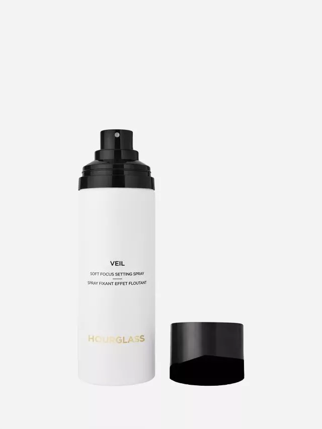 Hourglass setting spray