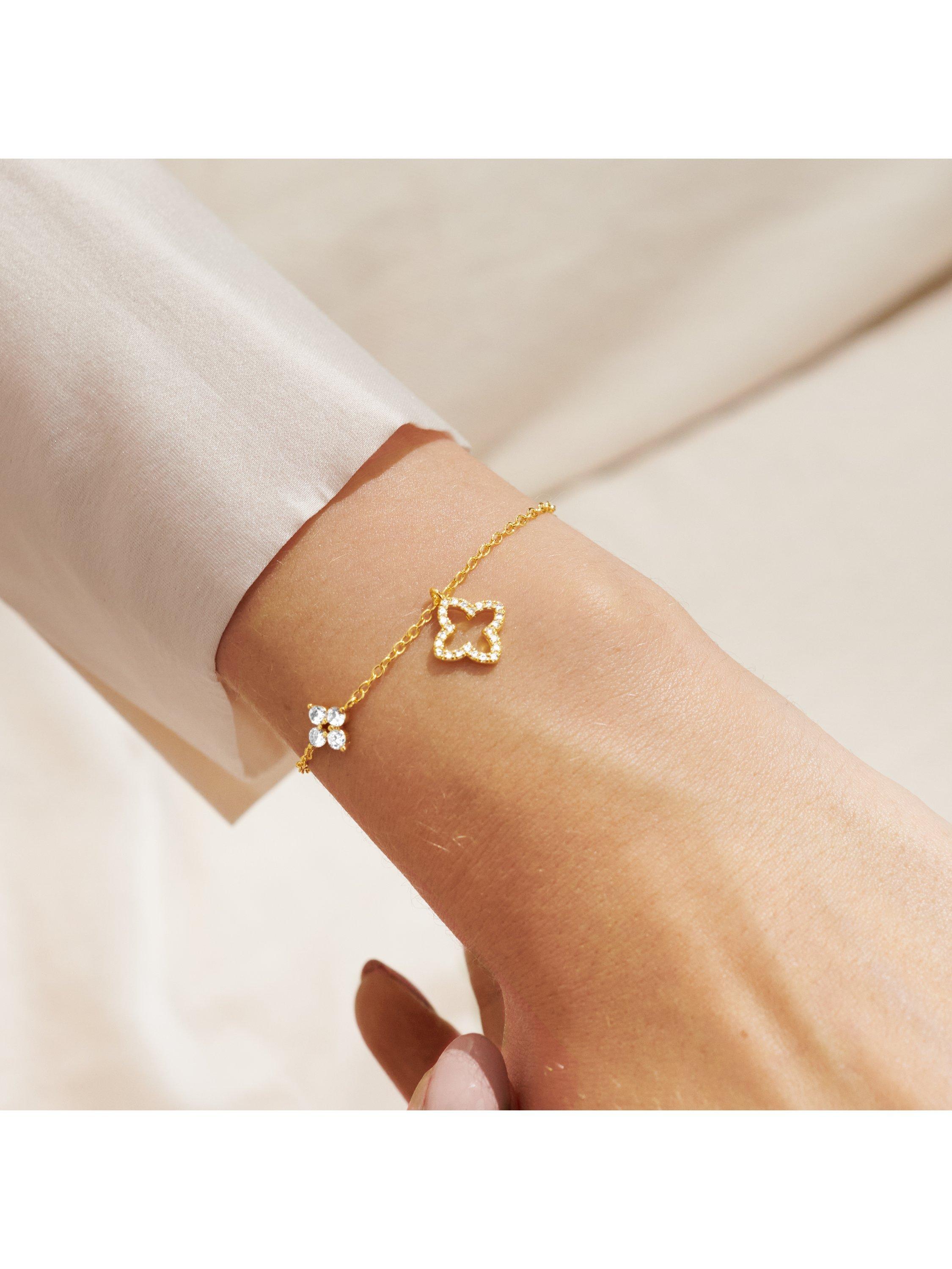 Product image 4 of 4, which shows Joma Jewellery Pave Clover Bracelet, Gold