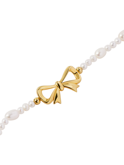 Edge of Ember Bow Pearl Bracelet, Gold, Yellow Gold