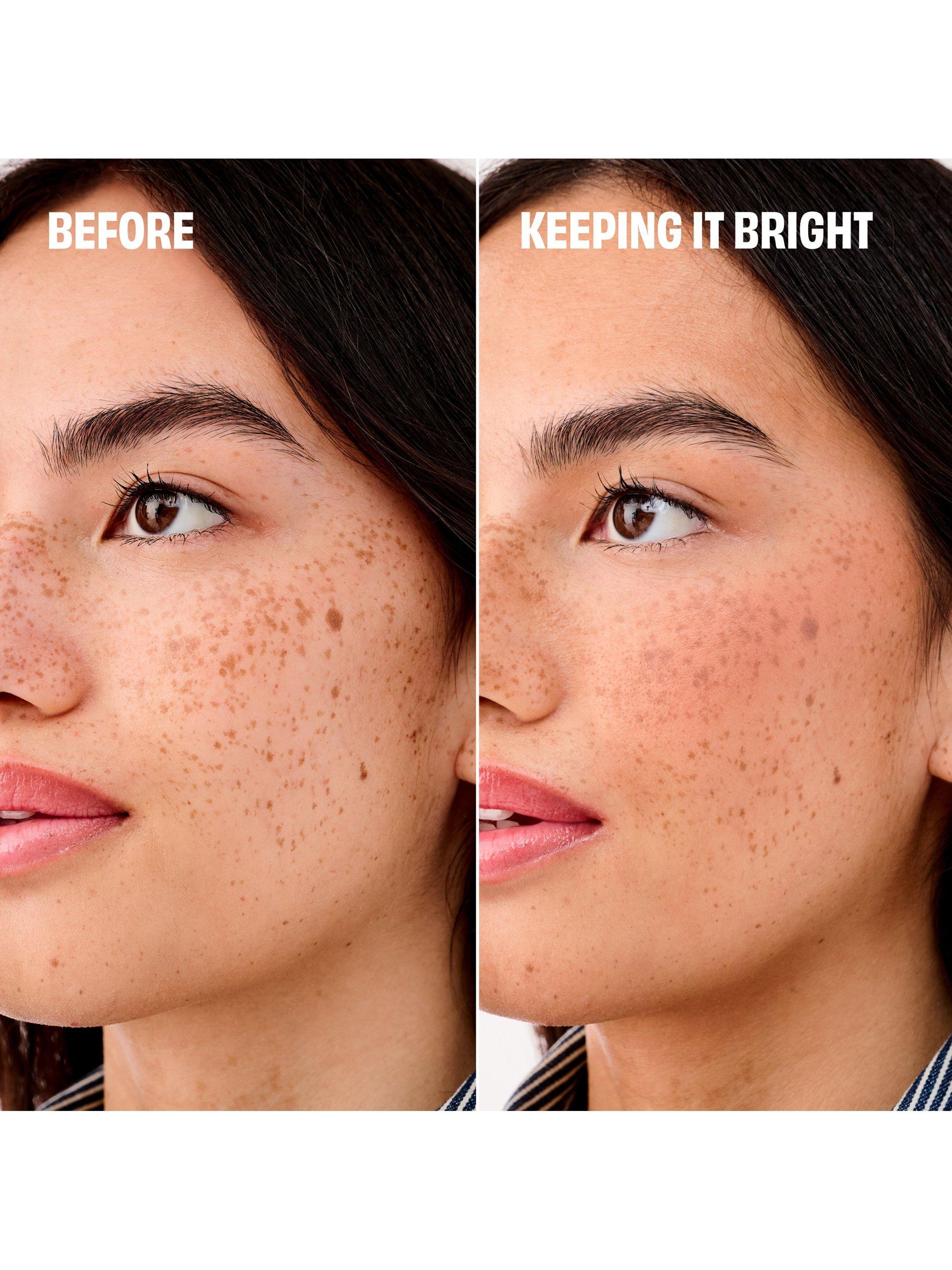 Product image 2 of 5, which shows Benefit Blossy Apricot Blush Powder, 6g