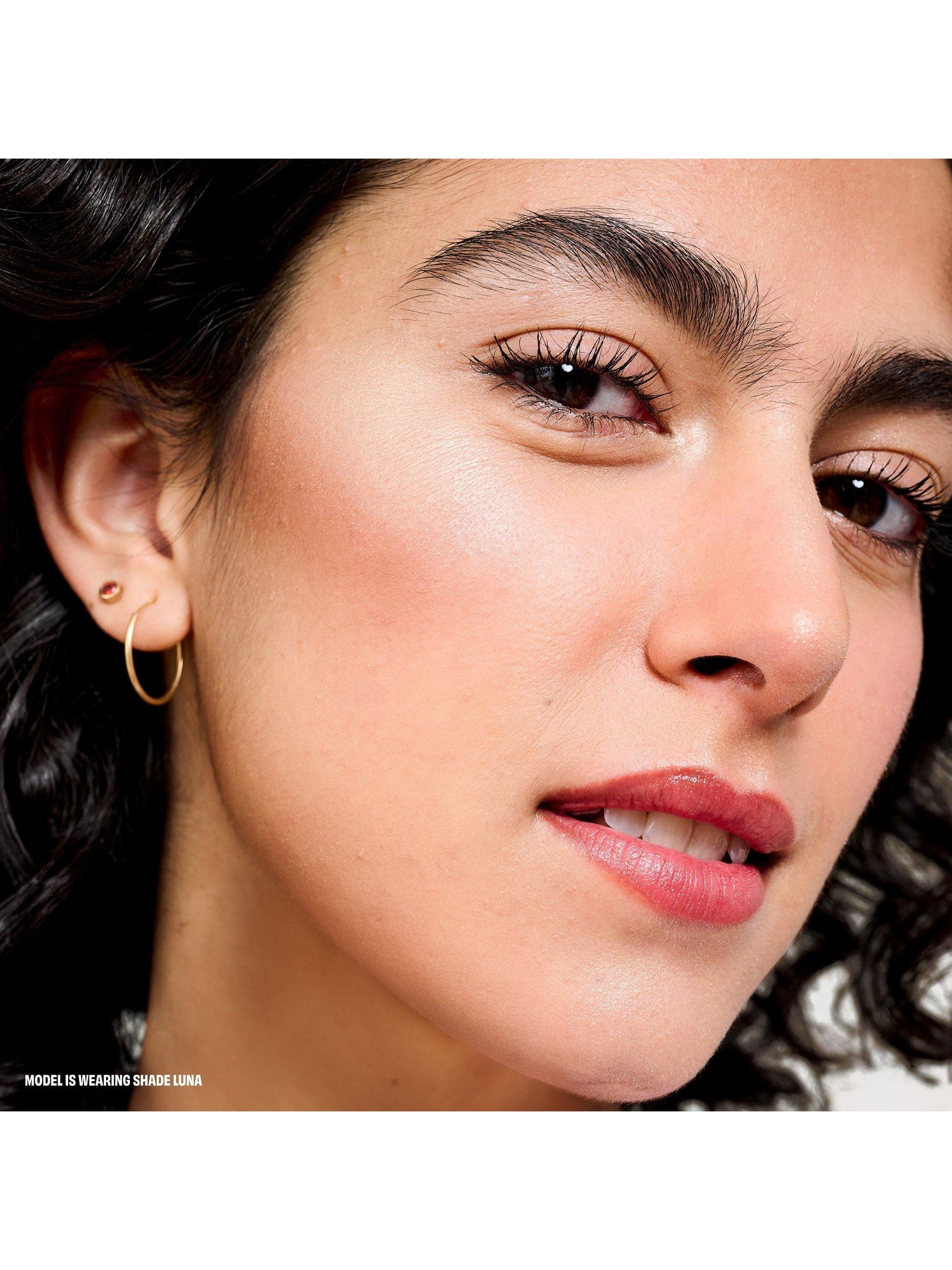 Product image 7 of 8, which shows Benefit Glow-la-la Highlight Powder, Luna