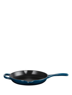 Le Creuset Cast Iron Signature Skillet - view 2, Nuit