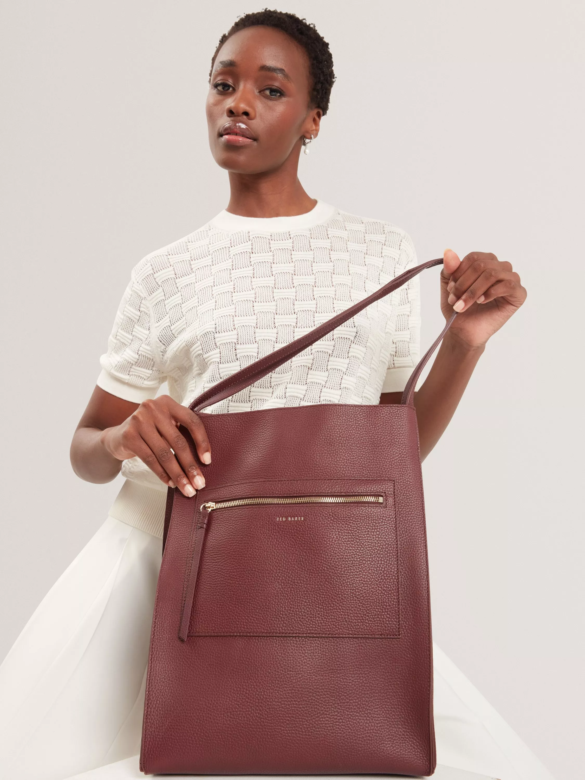 Mango Gold Detail Tie Suede Tote Bag in Black