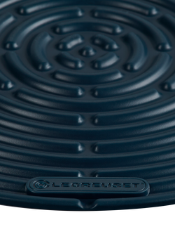 Le Creuset Cool Tool Silicone Trivet - view 2, Nuit