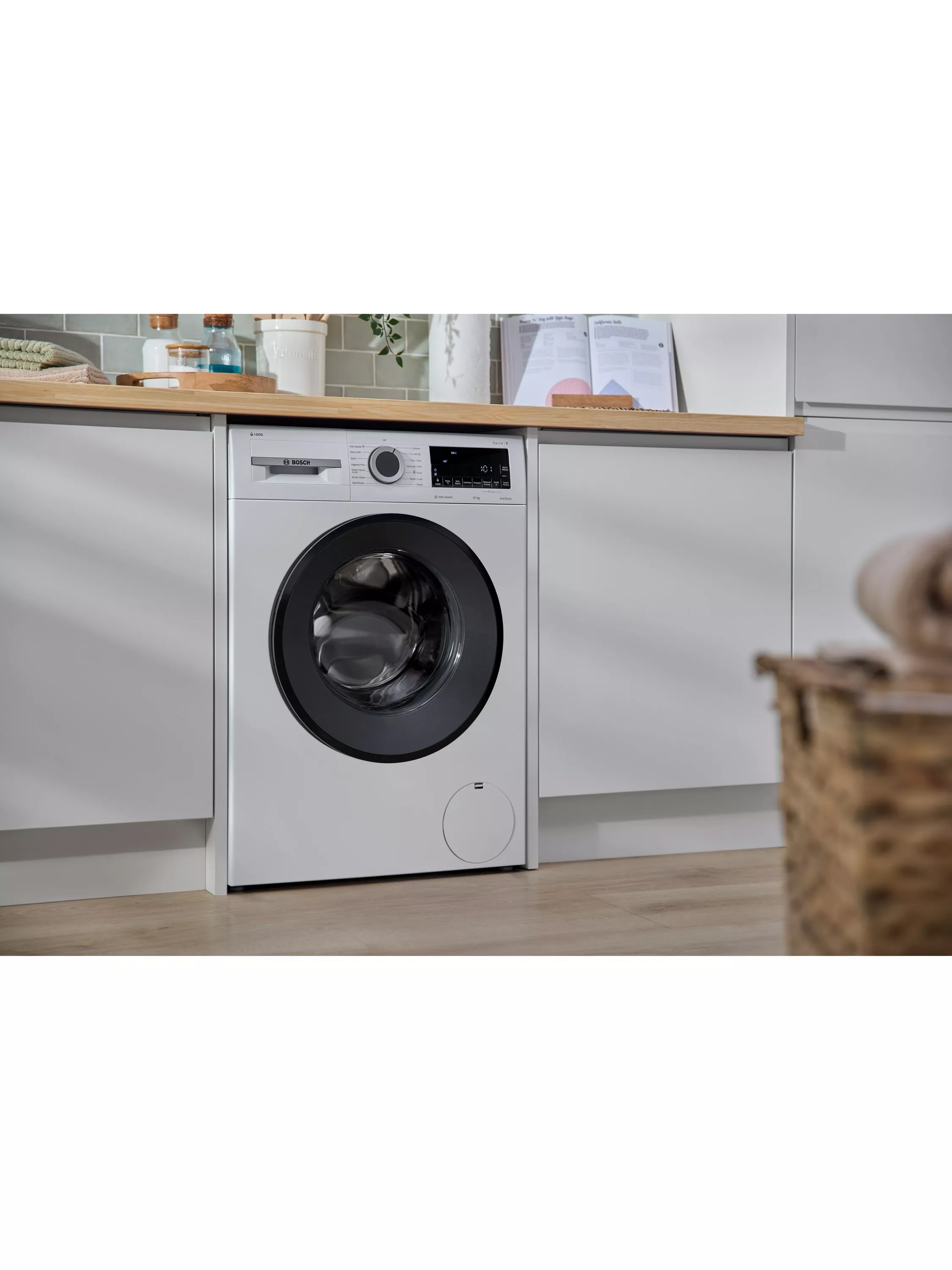 Bosch Exxcel 8 VarioPerfect white front-loading washing machine with digital display and programme dial control