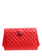 Pre-loved CHANEL Lambskin Quilted Clutch Bag, Red