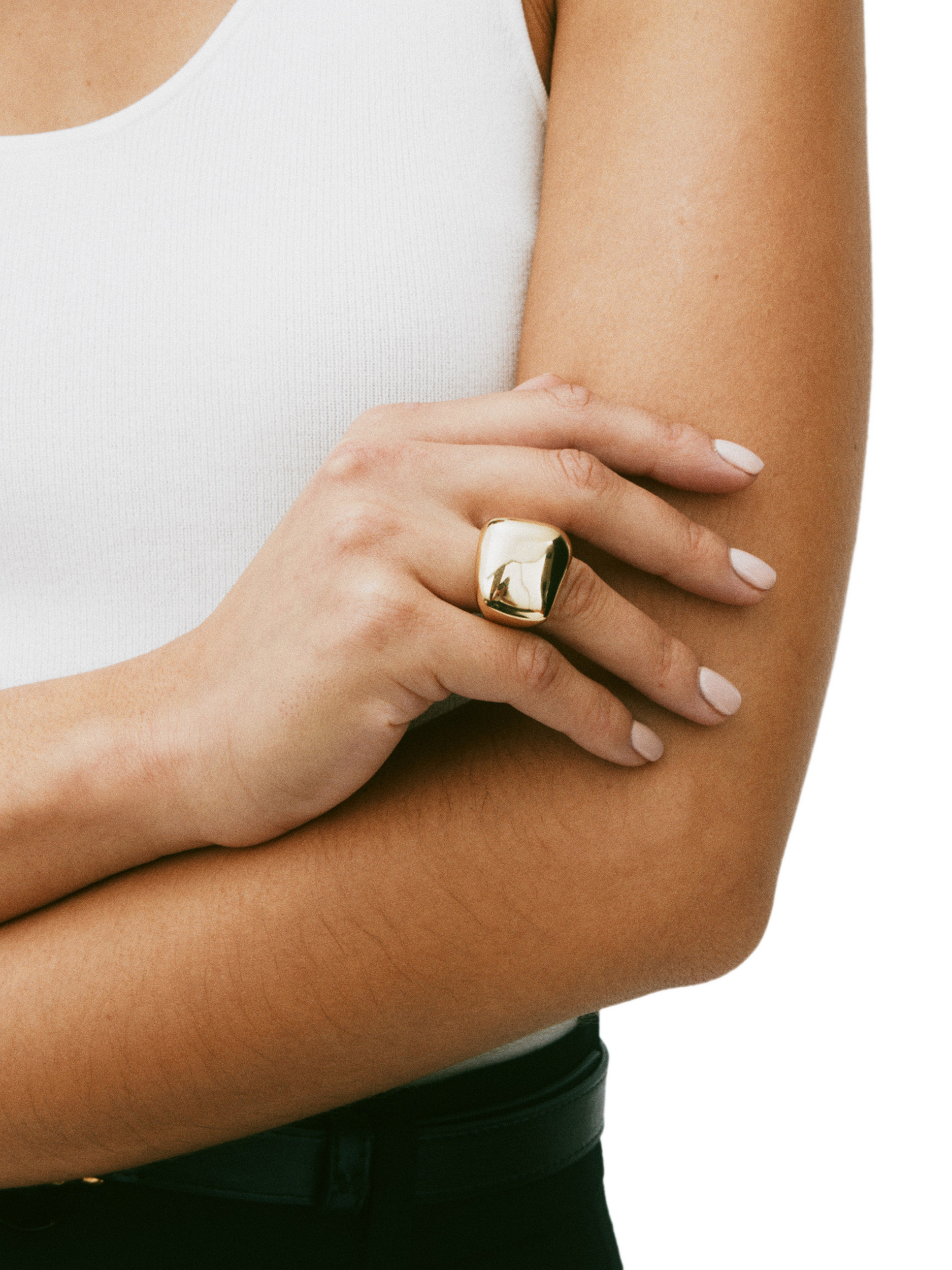 Product image 2 of 2, which shows EDBLAD Mira Maxi Cushion Ring, Yellow Gold, Large