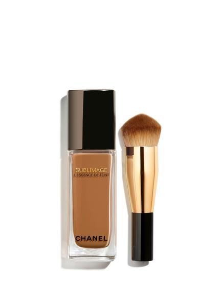 CHANEL Sublimage L'essence De Teint Ultimate Radiance-Generating Serum Foundation, B110