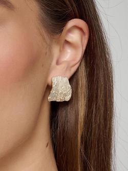 Tutti Textured Curved Stud Earrings - view 2, Gold