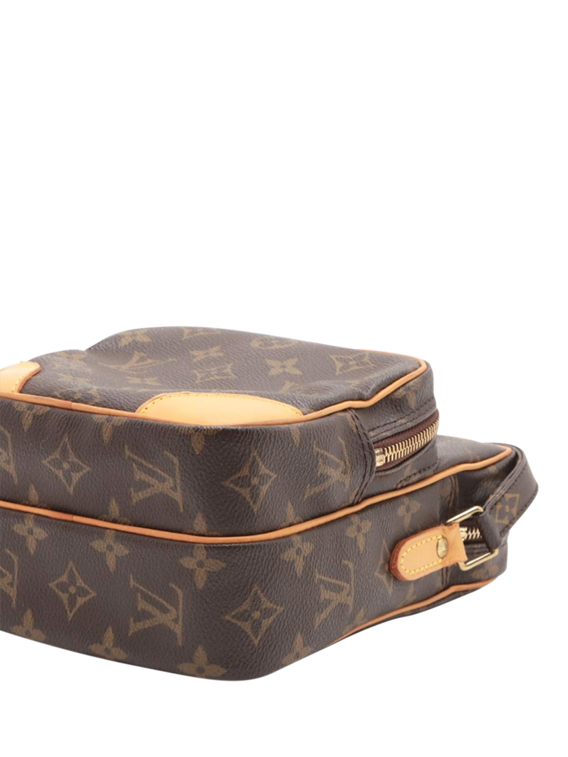 Product image 3 of 10, which shows Pre-loved Louis Vuitton Vintage 2001 Monogram Amazon Bag, Brown