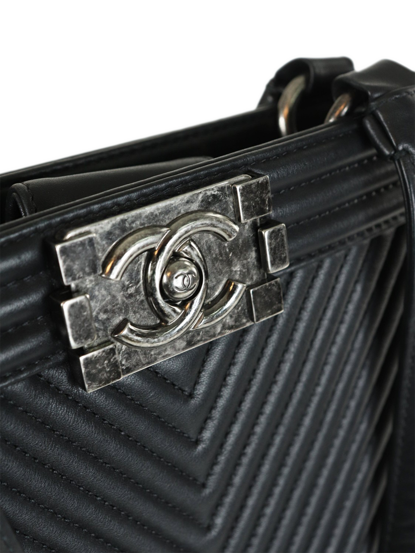 Product image 6 of 9, which shows Pre-loved CHANEL 2014 Lambskin Chevron-Quilted Boy Tote Bag, Black