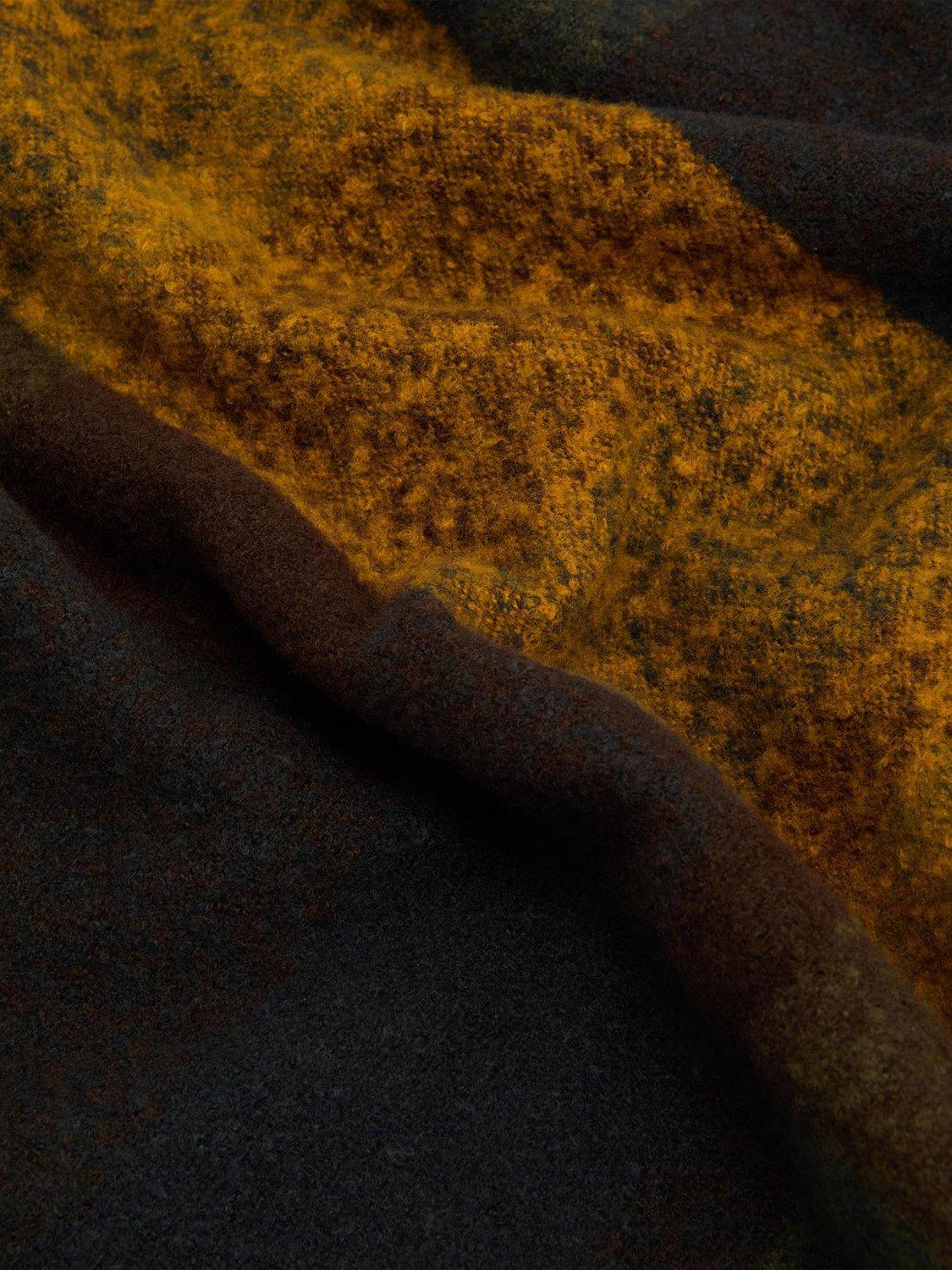 Product image 10 of 10, which shows Barbour Westerdale Beanie and Scarf Gift Set, Classic