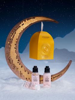 L'OCCITANE Fleurs de Cerisier (Cherry Blossom) Ornament Bodycare Gift Set - view 2, 