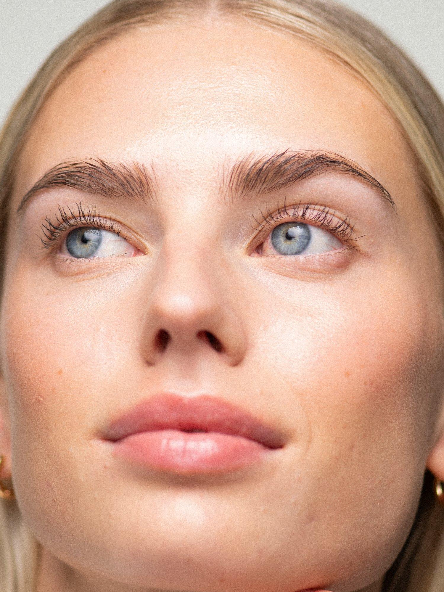 Product image 4 of 5, which shows UKLASH Eyelash Curler