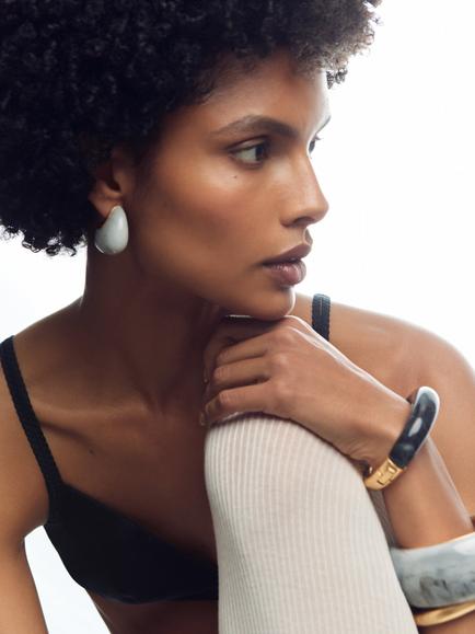 Reiss Salma Scoop Hinged Bangle - view 2, Gold/Black