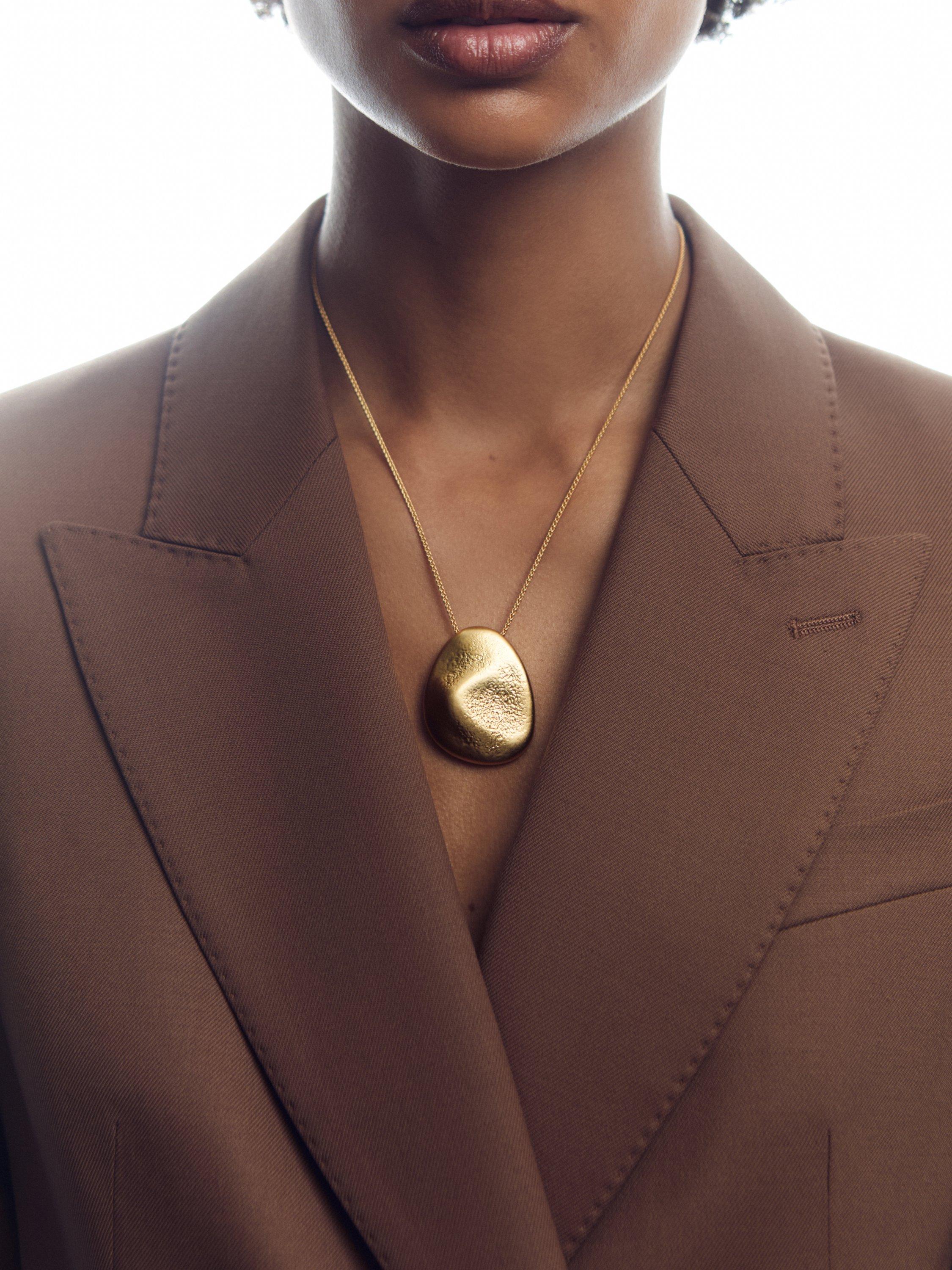 Product image 2 of 6, which shows Reiss Perdita Textured Long Pendant Necklace, Gold