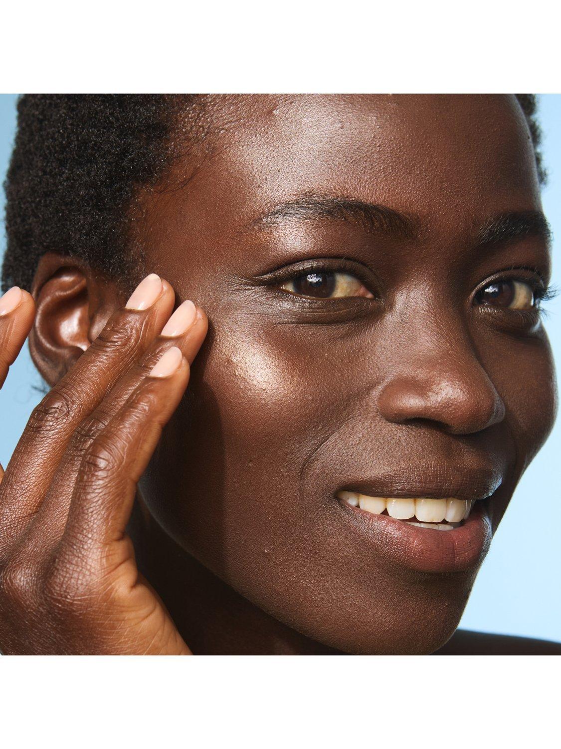 Product image 5 of 10, which shows Trinny London Miracle Halo Complexion Illuminator, Firelight
