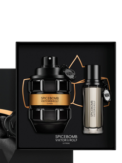 Viktor & Rolf Spicebomb Extreme Eau de Parfum 90ml Holiday Fragrance GIft Set - view 2, 