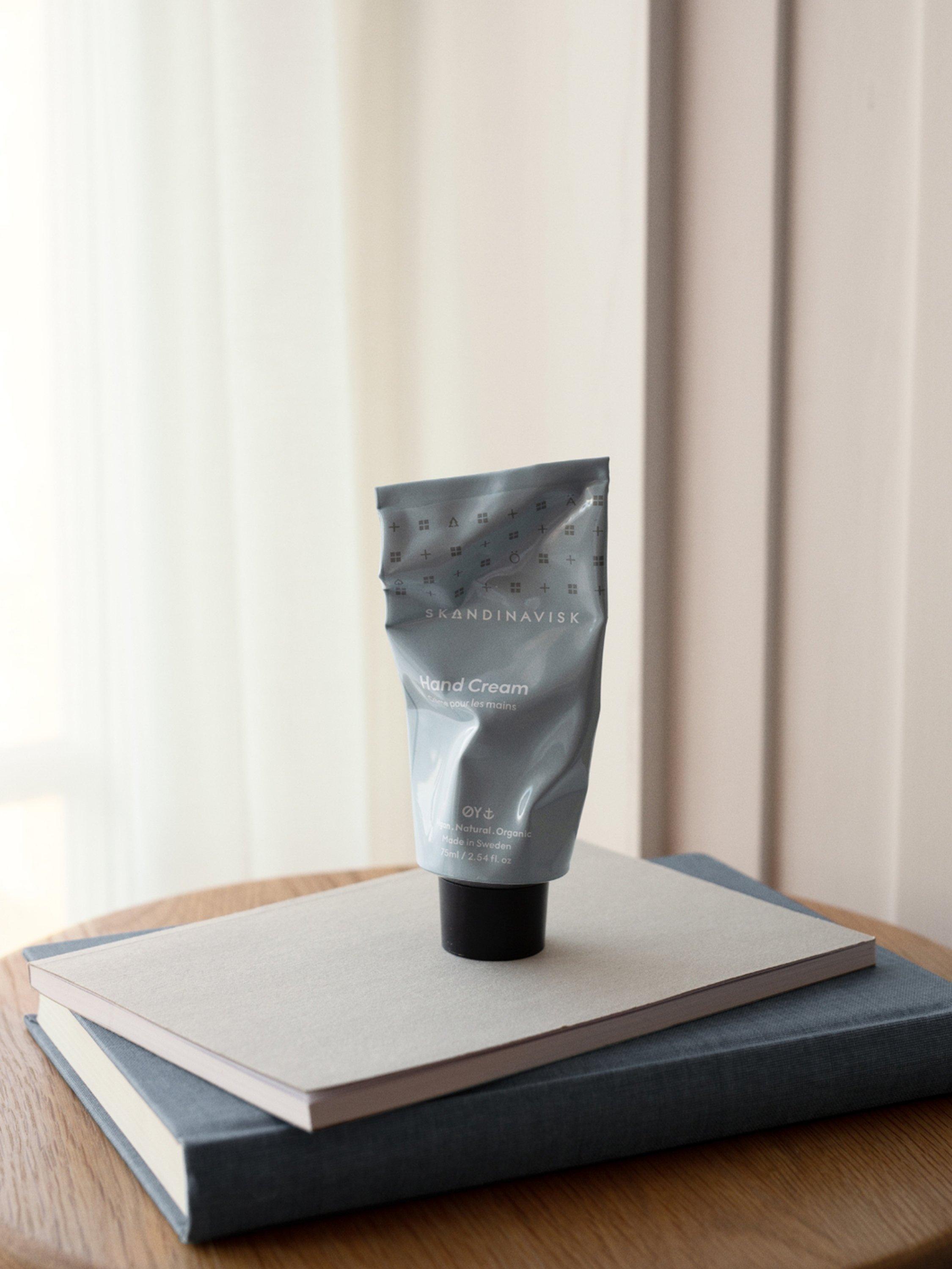 Product image 4 of 7, which shows SKANDINAVISK Øy Hand Cream, 75ml