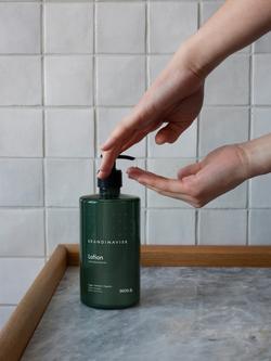 SKANDINAVISK Skog Hand Lotion, 500ml - view 2, Forest Green