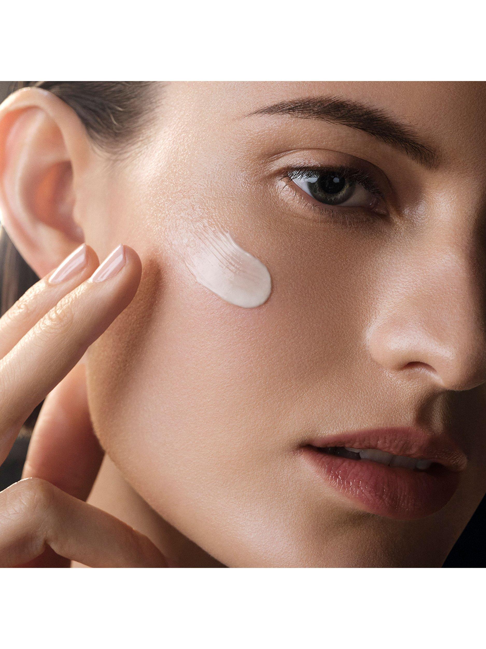 Product image 4 of 11, which shows La Mer The Rejuvenating Night Cream, 15ml