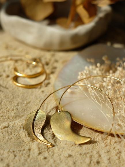 Ottoman Hands Feather Hoop Earrings, Gold - view 2, Gold