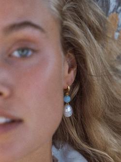 Ottoman Hands Dawn Huggie Pearl Earrings, Gold - view 2, Gold