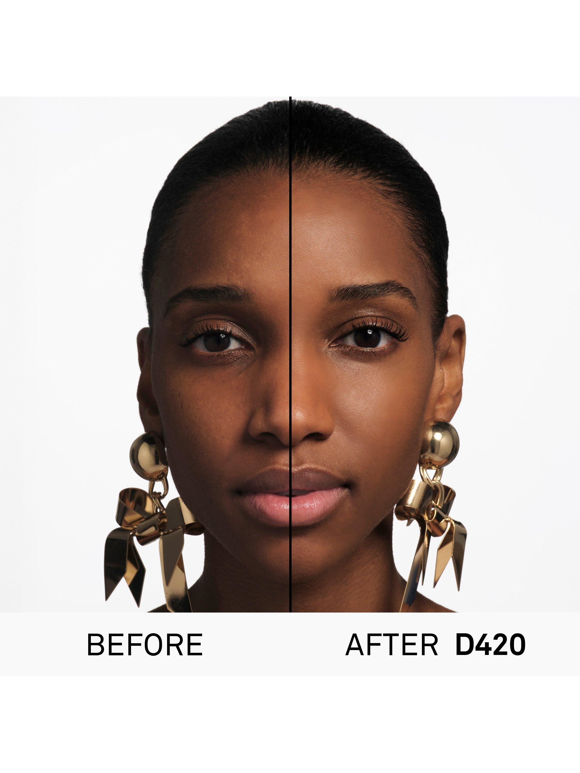 Product image 4 of 10, which shows Carolina Herrera Nude Couture Triple Moisture Serum Foundation, D420