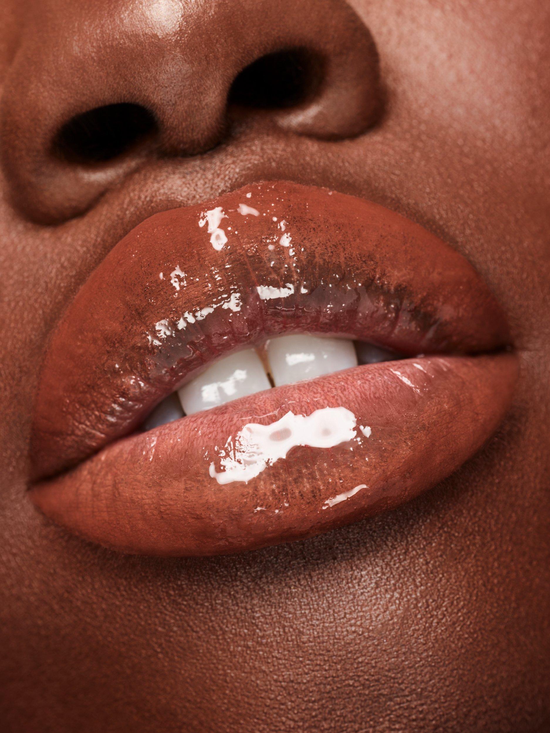 Product image 5 of 6, which shows Fenty Beauty Trace'd Out Pencil Lip Liner, Extra Thigh