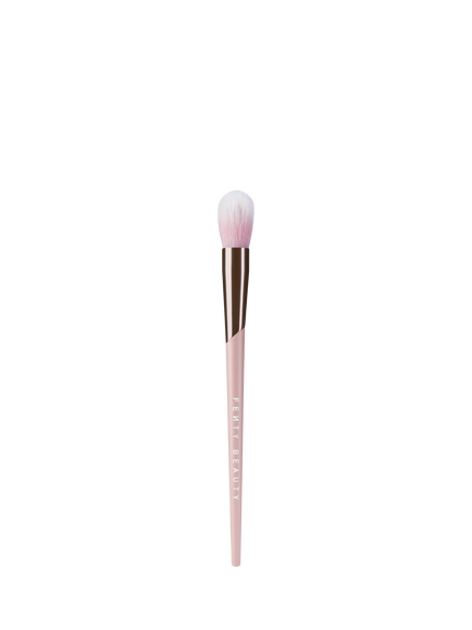 Fenty Beauty Precision Highlighter Brush 135, 