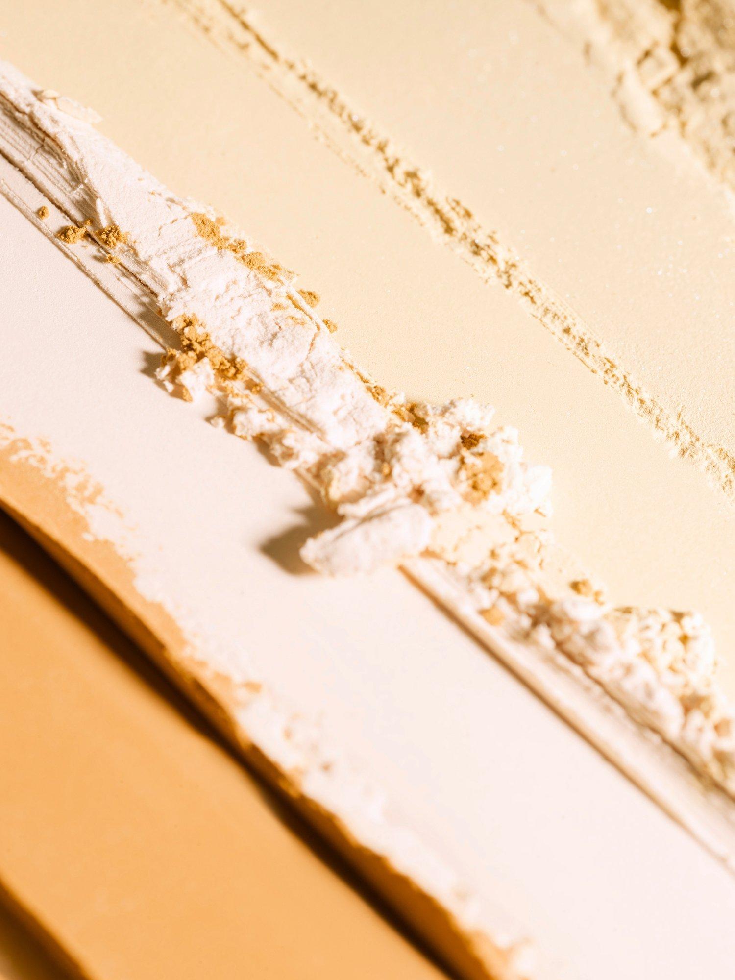 Product image 6 of 6, which shows Sisley-Paris Phyto-Teint Poudre Libre, 4 Deep