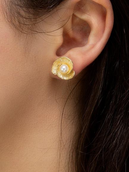 IBB 9ct Yellow Gold Freshwater Pearl Flower Stud Earrings - view 2, Yellow Gold/ Multi