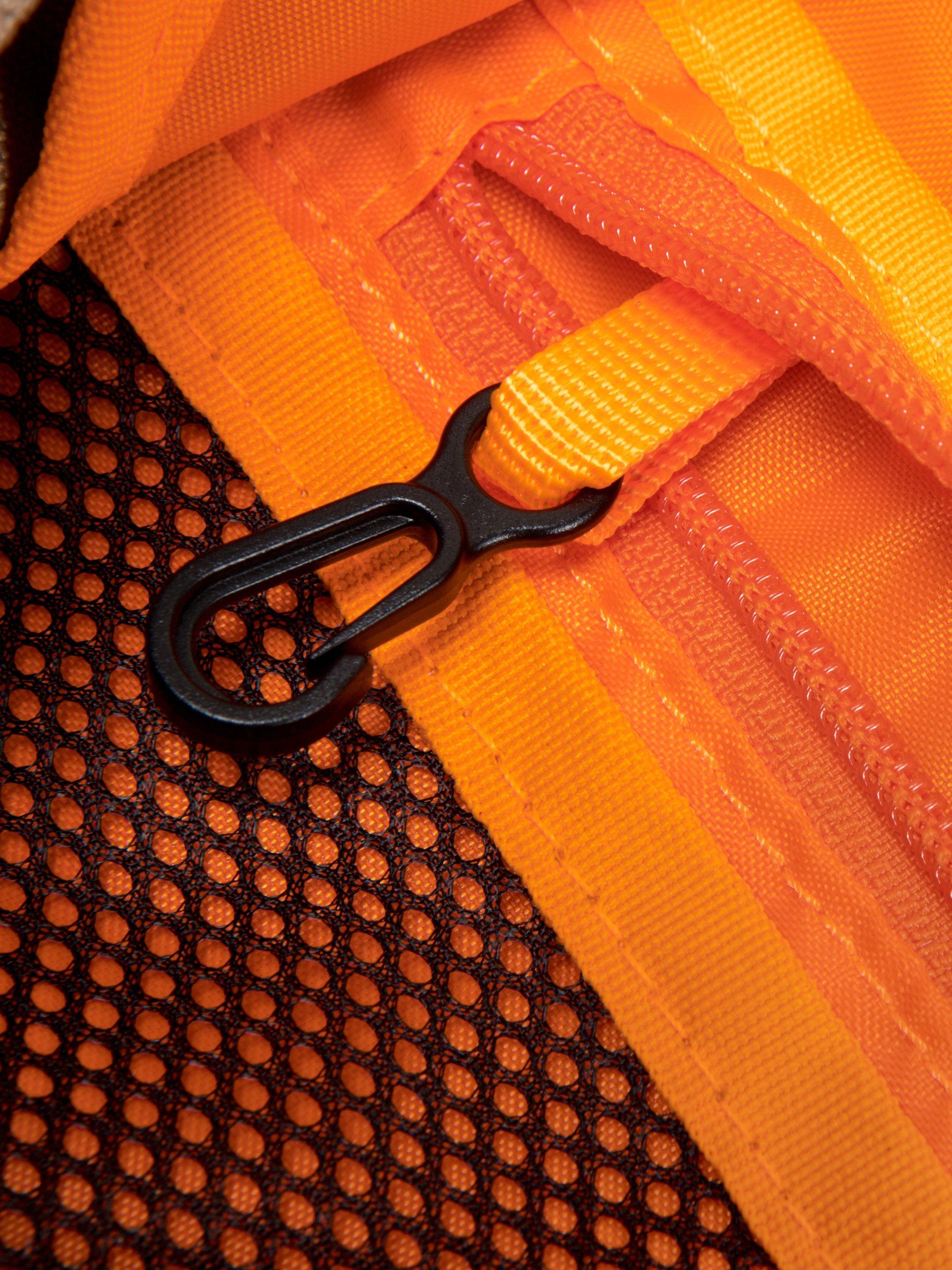 Product image 6 of 8, which shows ELLIKER Angram Wash Bag, 4L, Sand